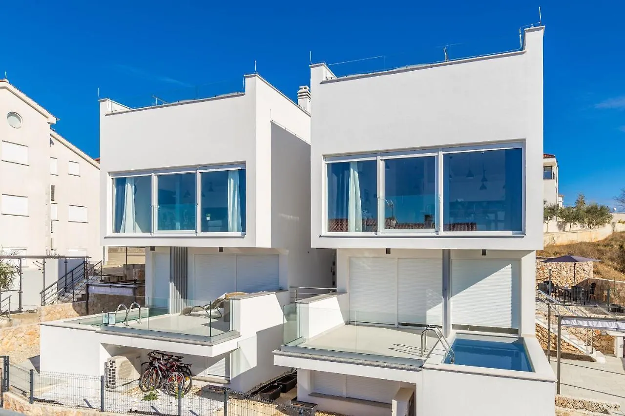 Apartments Solis Lacus Penthouse Njivice